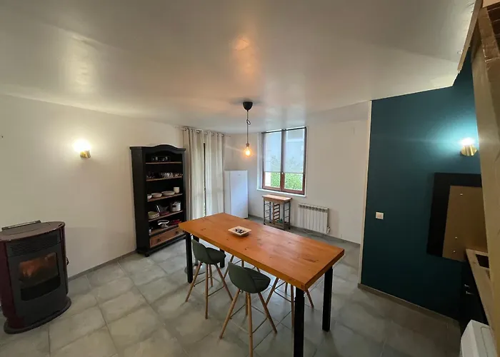 Maison - La Campagne Pres De La Ville